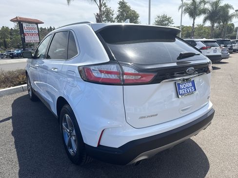 Used 2019 Ford Edge SEL FWD image 3