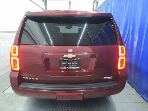 Used 2018 Chevrolet Tahoe LT image 9