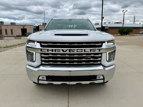 Used 2022 Chevrolet Silverado 2500 LTZ w/ LTZ Convenience Package AWD/4WD image 4