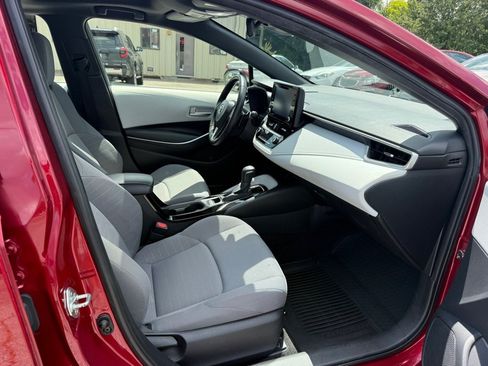 Used 2022 Toyota Corolla SE w/ SE Premium Package FWD image 14