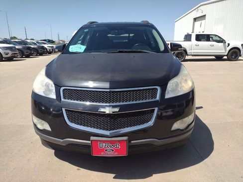 Used 2012 Chevrolet Traverse LT image 3