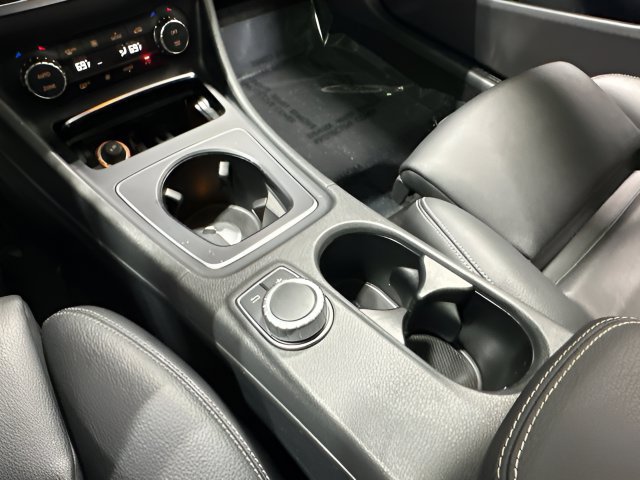 Used 2018 Mercedes-Benz GLA 250 4MATIC image 27