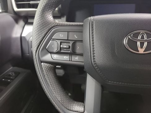 Used 2024 Toyota Tacoma SR w/ SR Upgrade Package AWD/4WD image 23
