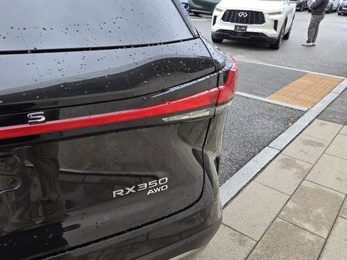 Used 2025 Lexus RX 350 Premium w/ Accessory Package AWD/4WD image 12