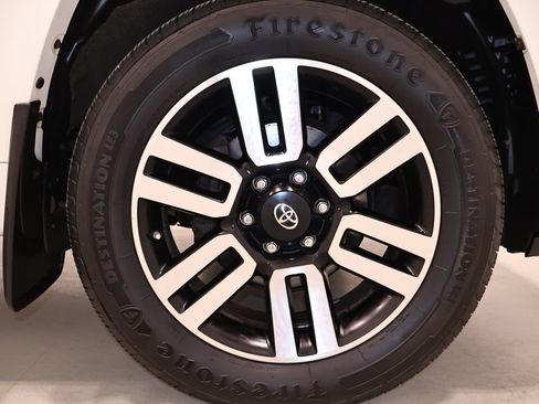 Used 2016 Toyota 4Runner Limited AWD/4WD image 42