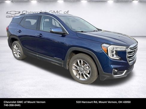 Used 2022 GMC Terrain SLT w/ Tech Package image 8