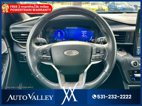 Used 2020 Ford Explorer Platinum w/ Premium Technology Package AWD/4WD image 34