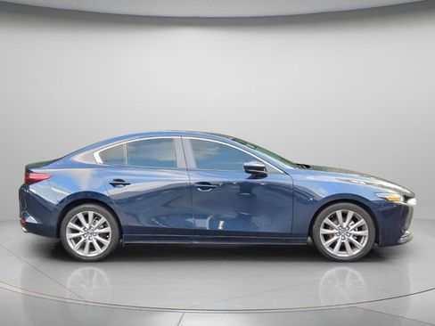 Used 2023 MAZDA MAZDA3 s FWD image 6