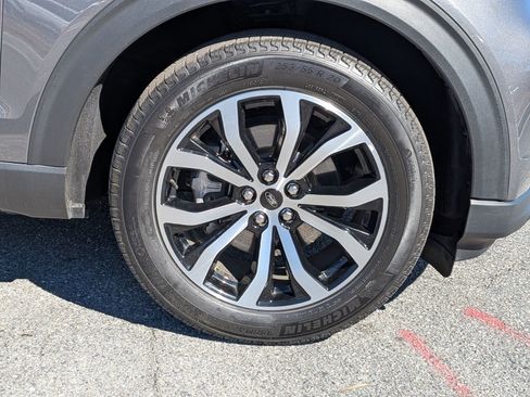 Certified 2023 Ford Explorer ST-Line w/ Class IV Trailer Tow Package image 12