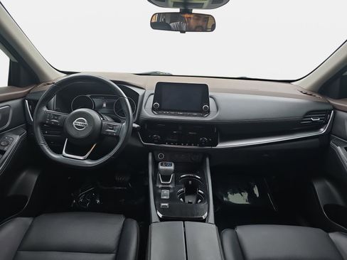 Used 2021 Nissan Rogue SV w/ Premium Package FWD image 9