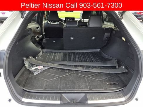 Used 2021 Toyota Venza XLE w/ Softex Package AWD/4WD image 9
