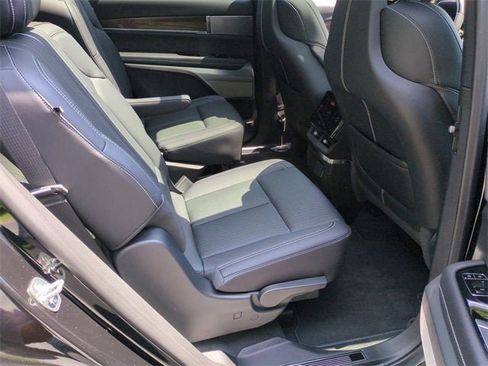 New 2026 Cadillac Vistiq Sport image 28