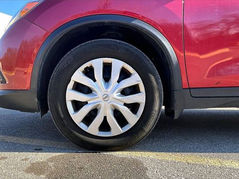 Used 2016 Nissan Rogue S image 8