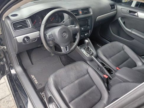 Used 2011 Volkswagen Jetta SEL image 10