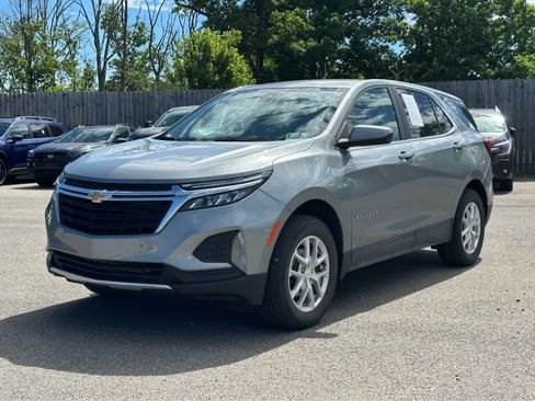 Used 2023 Chevrolet Equinox LT AWD/4WD image 1