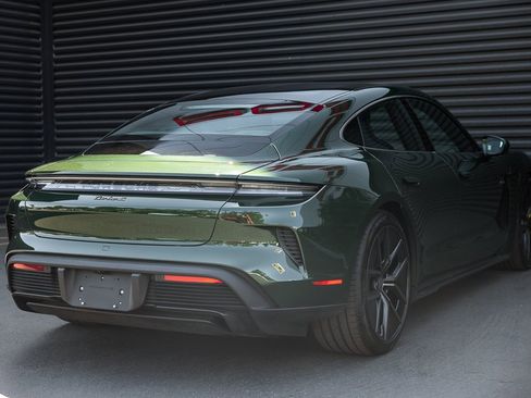 Certified 2025 Porsche Taycan Turbo S image 9