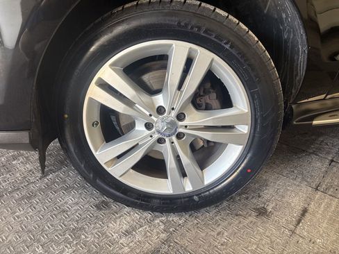 Used 2013 Mercedes-Benz ML 350 4MATIC image 4