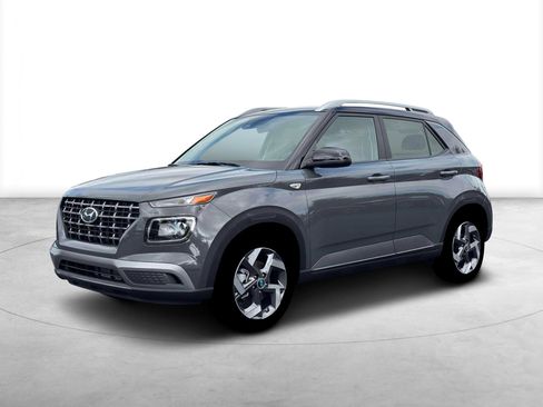 New 2026 Hyundai Venue SEL FWD image 2