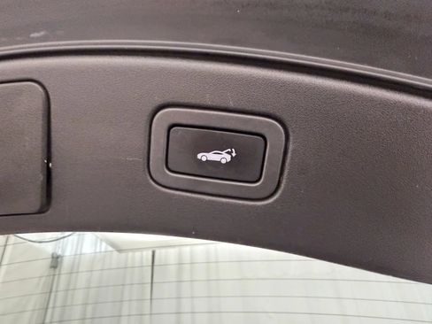 Used 2016 Jaguar F-TYPE R AWD/4WD image 30