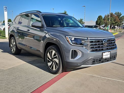 New 2026 Volkswagen Atlas SE image 5