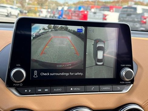 New 2025 Nissan Sentra SV w/ SV Premium Package image 31