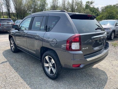Used 2016 Jeep Compass High Altitude AWD/4WD image 7