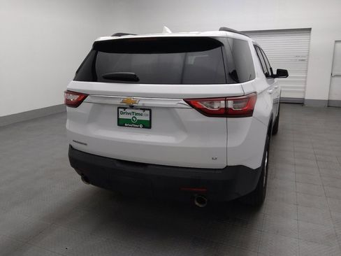 Used 2021 Chevrolet Traverse LT FWD image 7