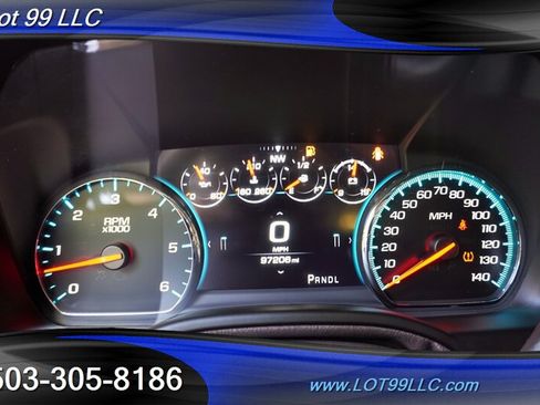 Used 2017 GMC Yukon Denali w/ Open Road Package AWD/4WD image 31