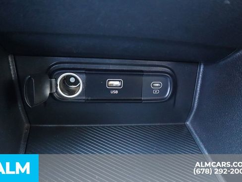 Used 2024 Kia Sportage LX image 32