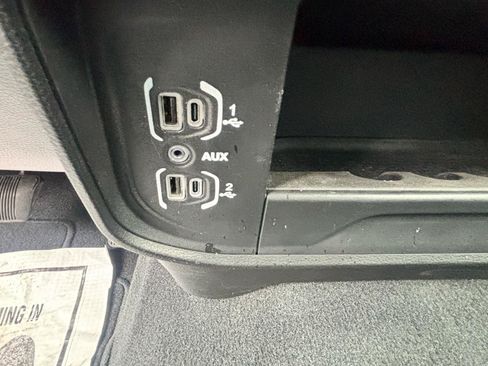 Used 2024 RAM 2500 Big Horn AWD/4WD image 26