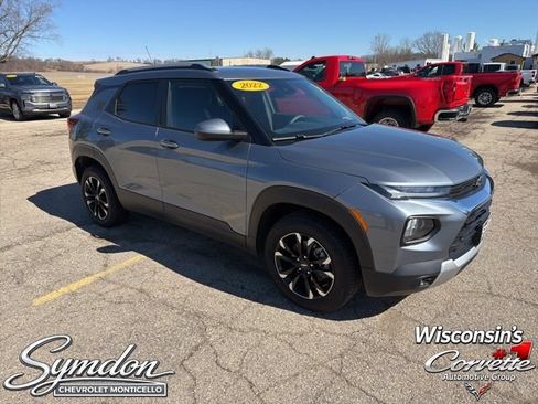 Used 2022 Chevrolet TrailBlazer LT w/ Convenience Package AWD/4WD image 2
