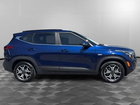 Used 2023 Kia Seltos EX AWD/4WD image 6