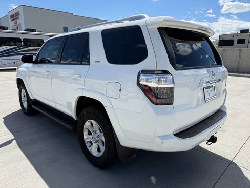 Used 2015 Toyota 4Runner SR5 Premium AWD/4WD image 5