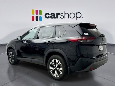 Used 2023 Nissan Rogue SV w/ SV Premium B Package image 3