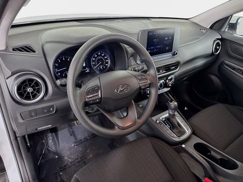Certified 2022 Hyundai Kona SEL w/ Cargo Package image 9