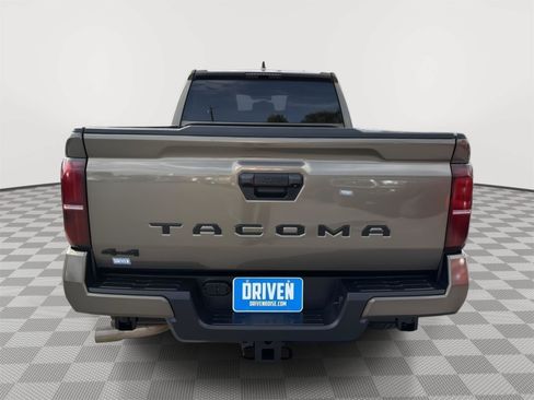 Used 2024 Toyota Tacoma TRD Off-Road AWD/4WD image 5