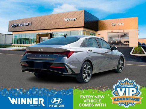 New 2025 Hyundai Elantra Limited image 8