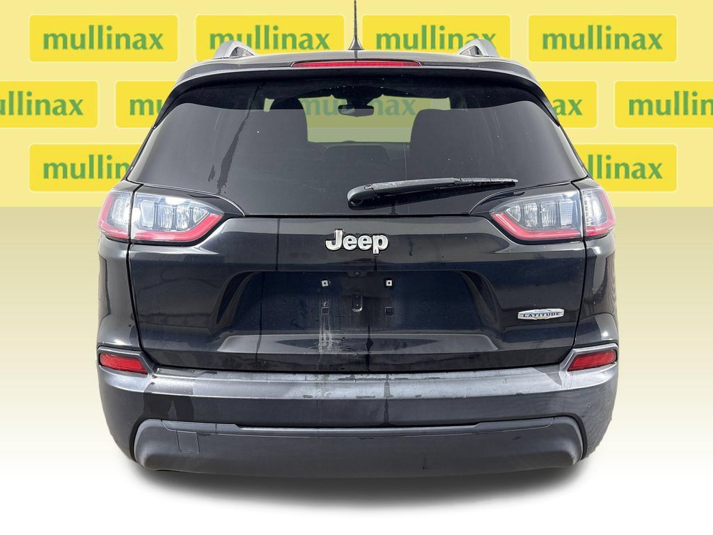 Used 2021 Jeep Cherokee Latitude FWD image 8