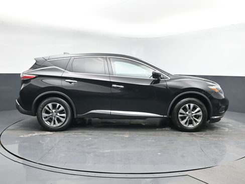 Used 2018 Nissan Murano S image 3