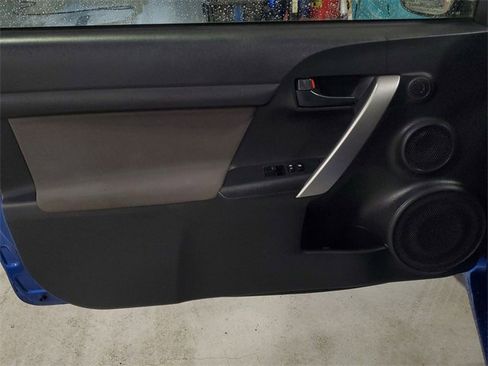 Used 2015 Scion tC image 17