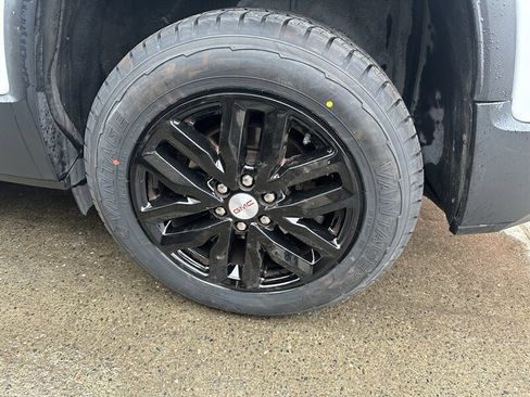 Used 2019 GMC Acadia SLT AWD/4WD image 35
