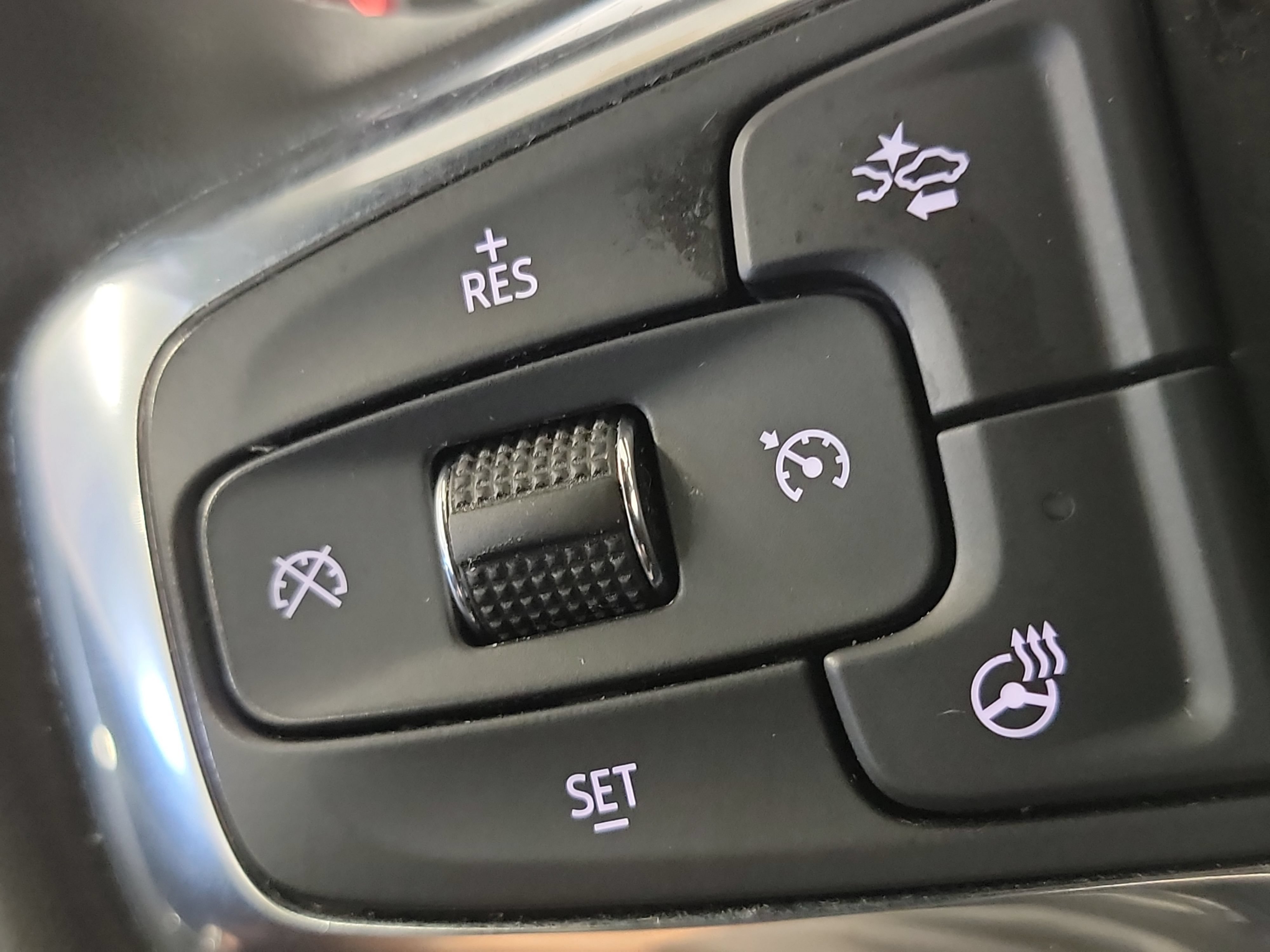 Used 2024 Chevrolet Blazer RS AWD/4WD image 33