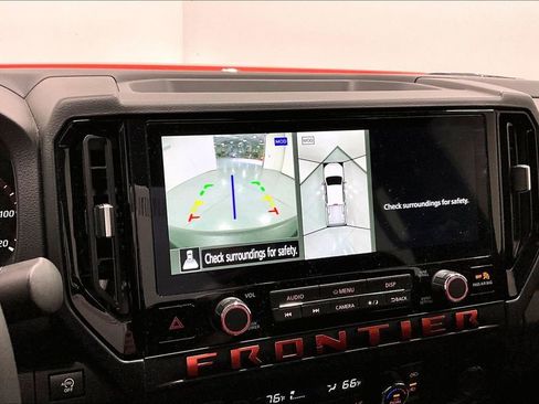 Used 2025 Nissan Frontier PRO-4X w/ Pro Convenience Package image 29