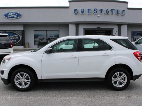Used 2017 Chevrolet Equinox LS FWD image 1