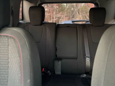 Used 2015 GMC Terrain SLE image 32