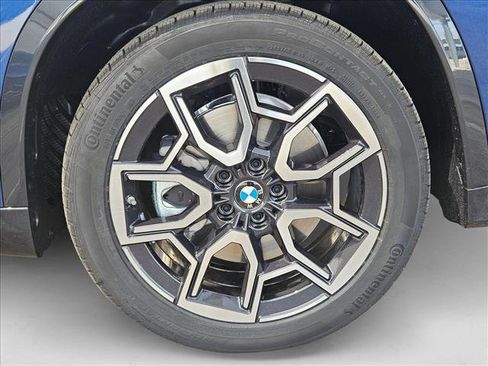 Used 2025 BMW X1 xDrive28i w/ Technology Package image 16