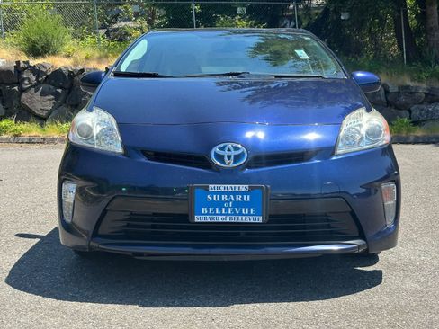 Used 2014 Toyota Prius Four FWD image 5