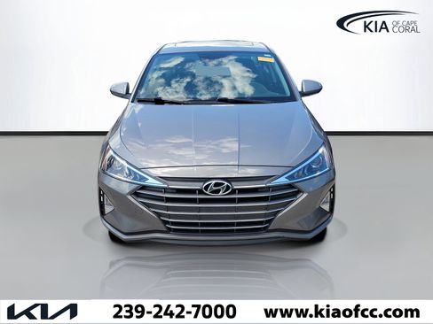 Used 2020 Hyundai Elantra Value Edition w/ Cargo Package (C1) FWD image 2