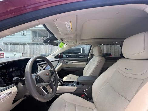 Used 2023 Cadillac XT5 Premium Luxury FWD image 13