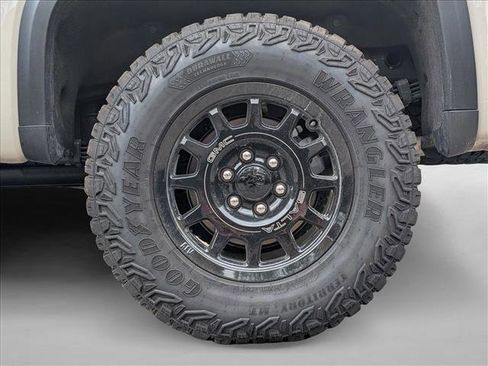 Used 2026 GMC Sierra 1500 AT4X w/ AT4X AEV Edition AWD/4WD image 9